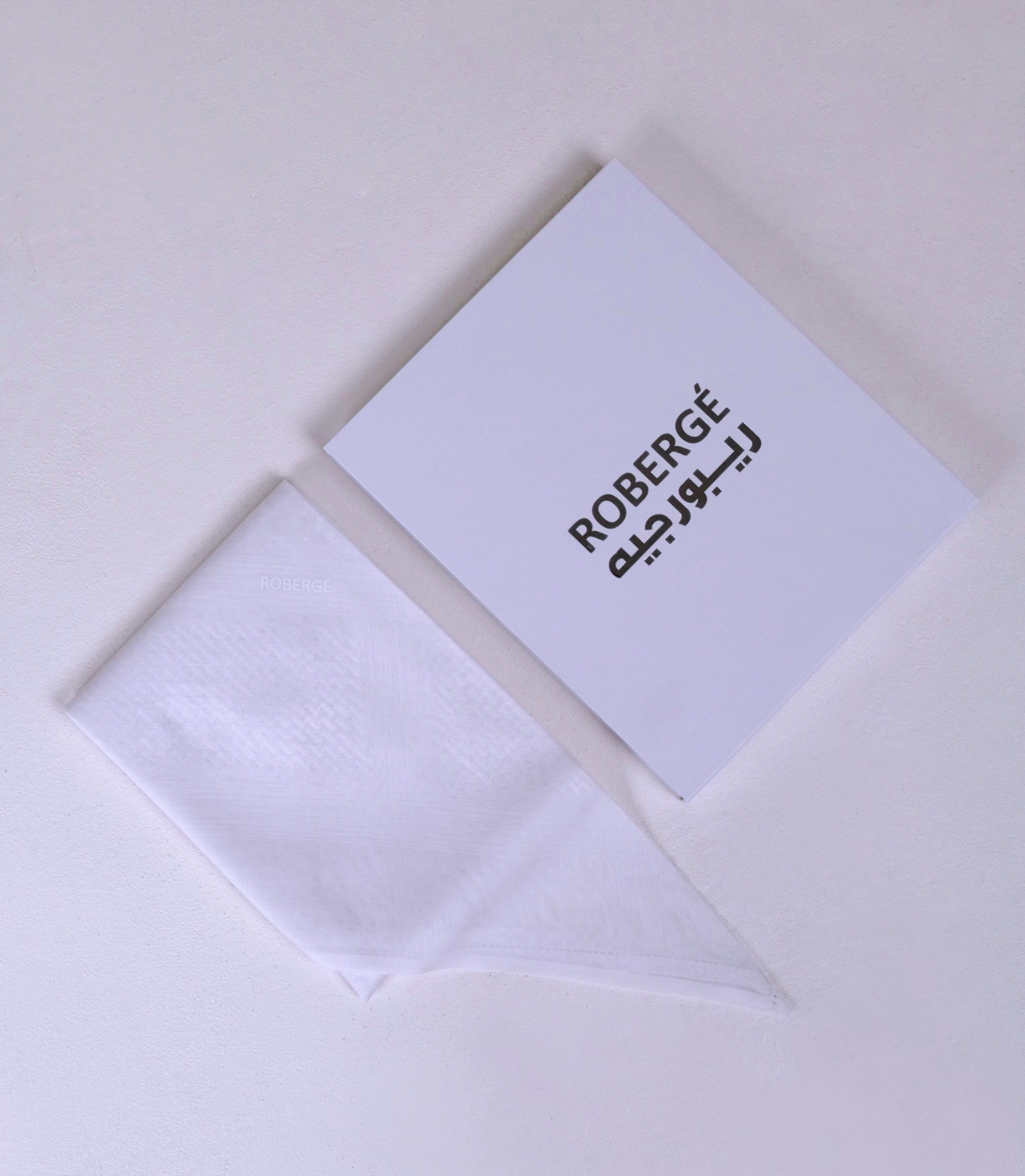 Men’s White Shemagh with Classic Lightweight Elegance