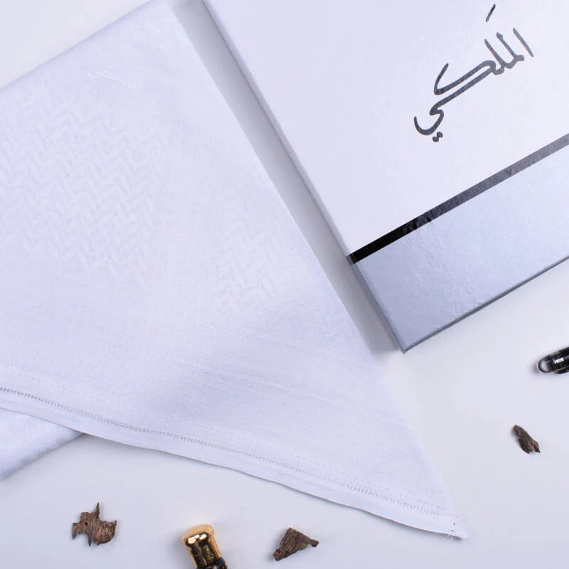 Boys’ White Malaki Shemagh by Al Jazeera