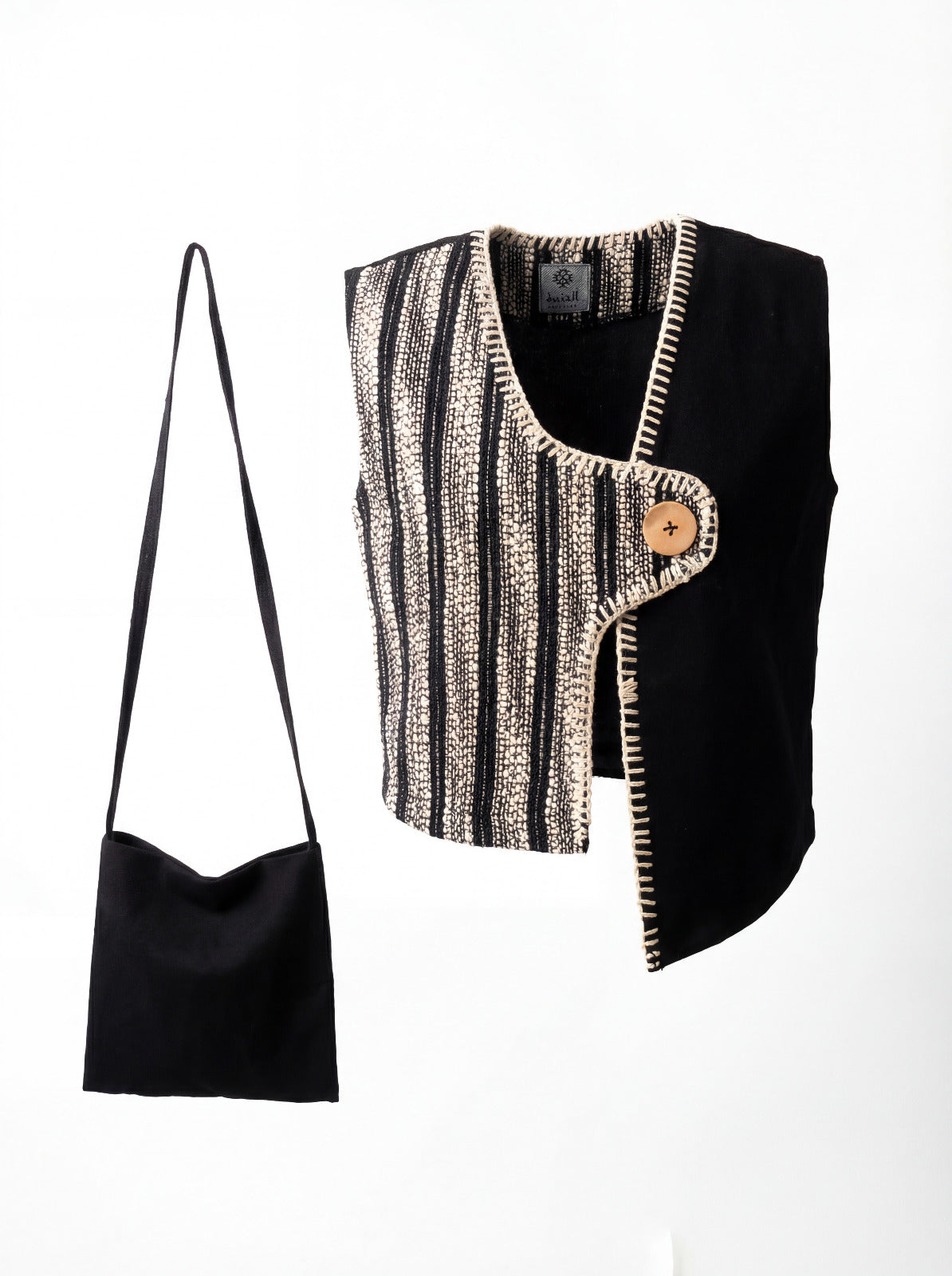 Boys’ Black Gergean Vest With Bag