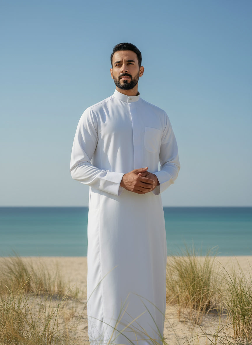 Men’s Off White Summer Dishdasha by Al Jazeera