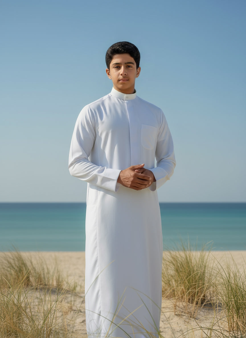 دشداشة صيفية للشباب من الجزيرة بتصميم أنيق