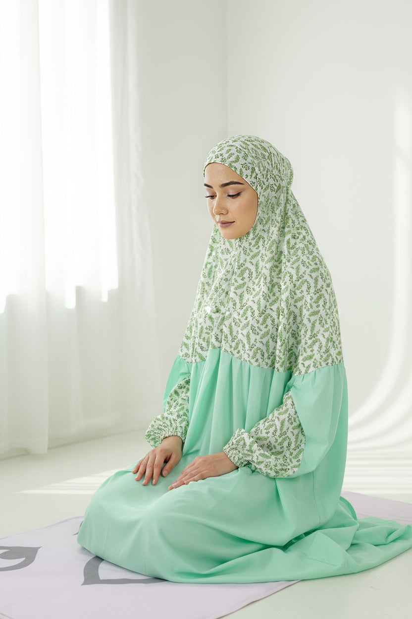 Women's Green Prayer Dress by Al Jazeera
