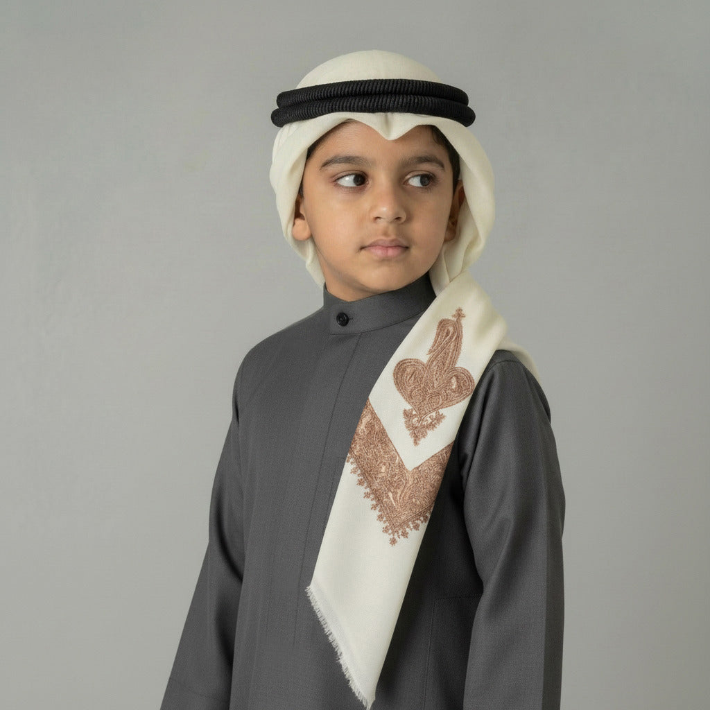 شال صوف هندي أبيض بنقشة ملونة للأولاد من الجزيرة