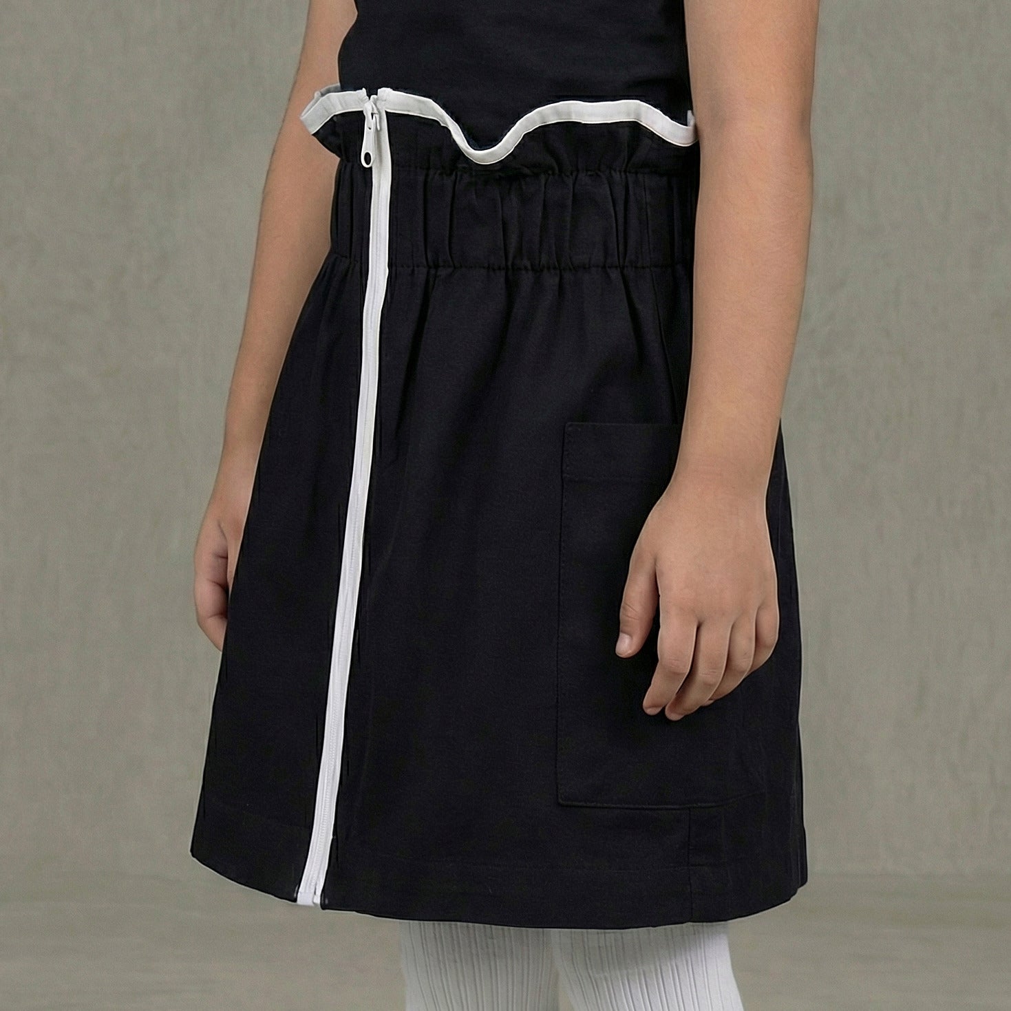 تنورة سوداء للبنات لليوم الوطني من تيا