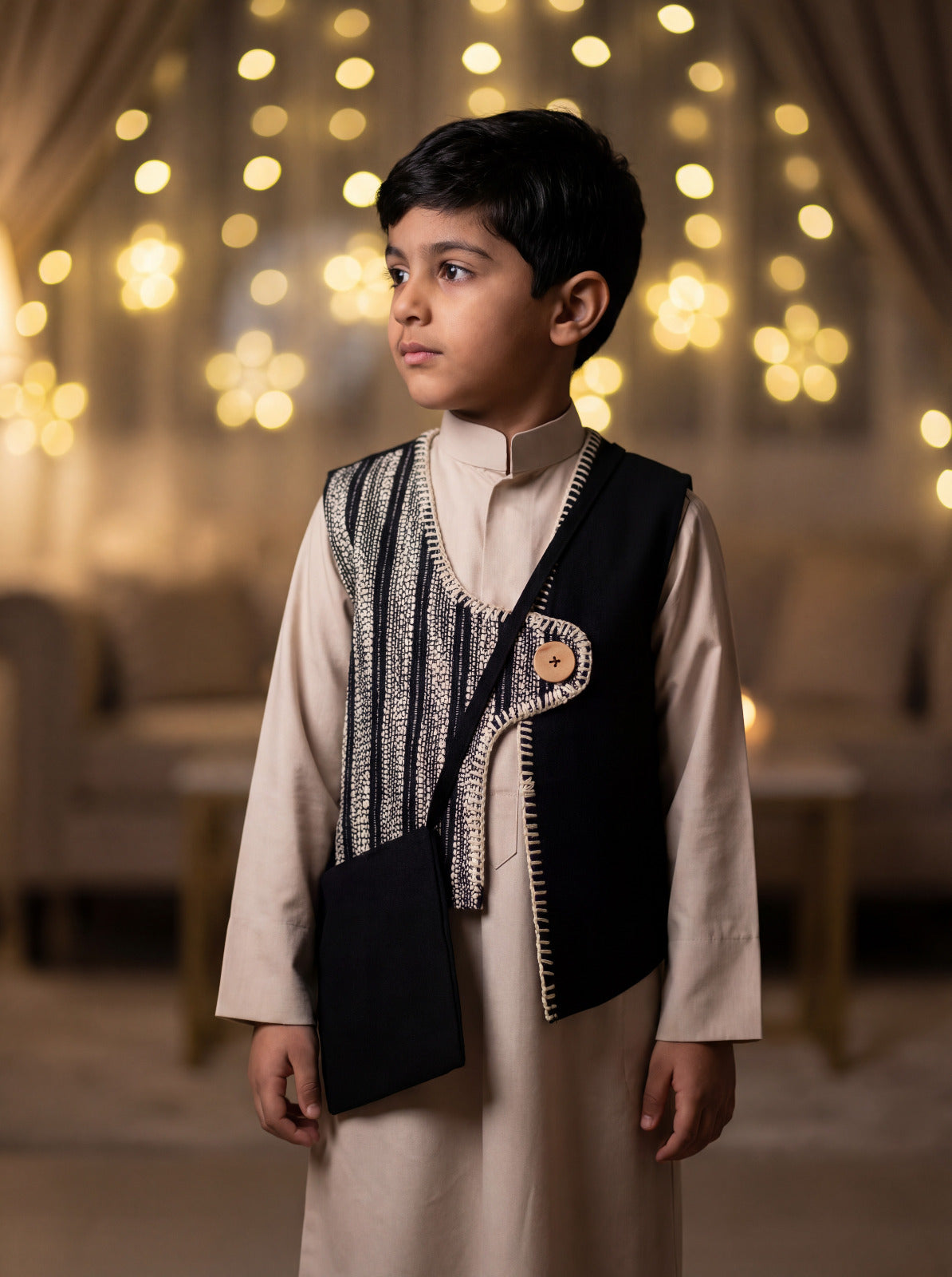 Boys’ Black Gergean Vest With Bag